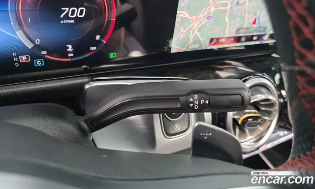 Mercedes-Benz GLB-Class 2022 2.0 автомат (гидро), миниатюра 12