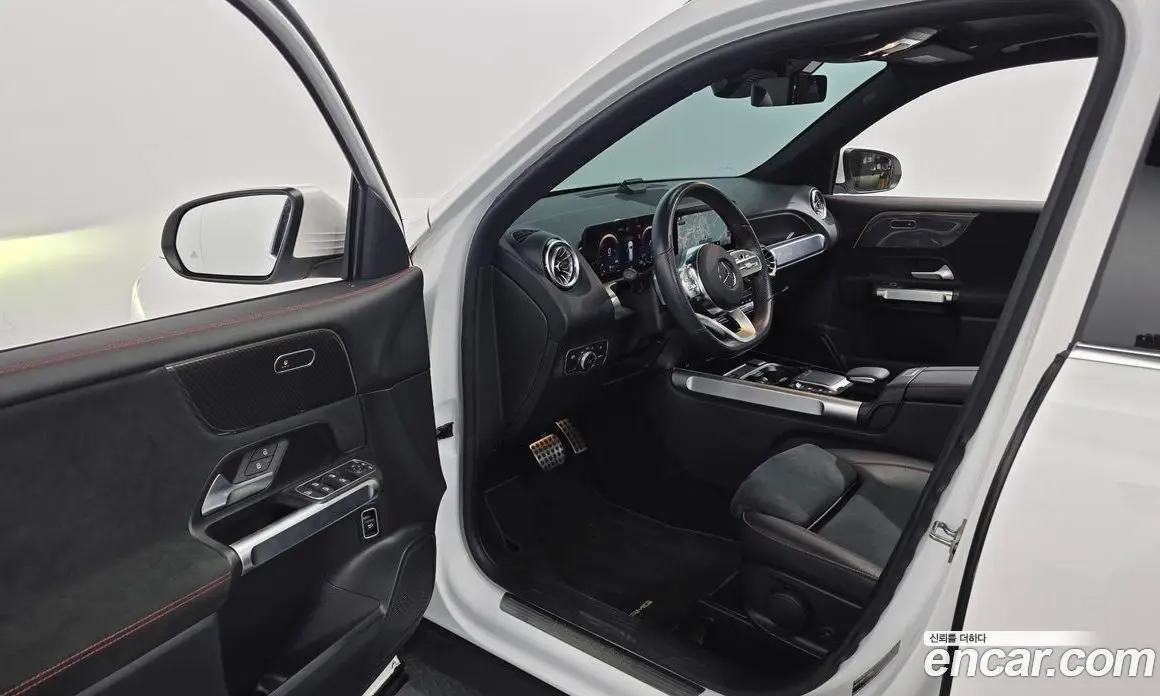 Mercedes-Benz GLB-Class 2022 2.0 автомат (гидро), фото 13