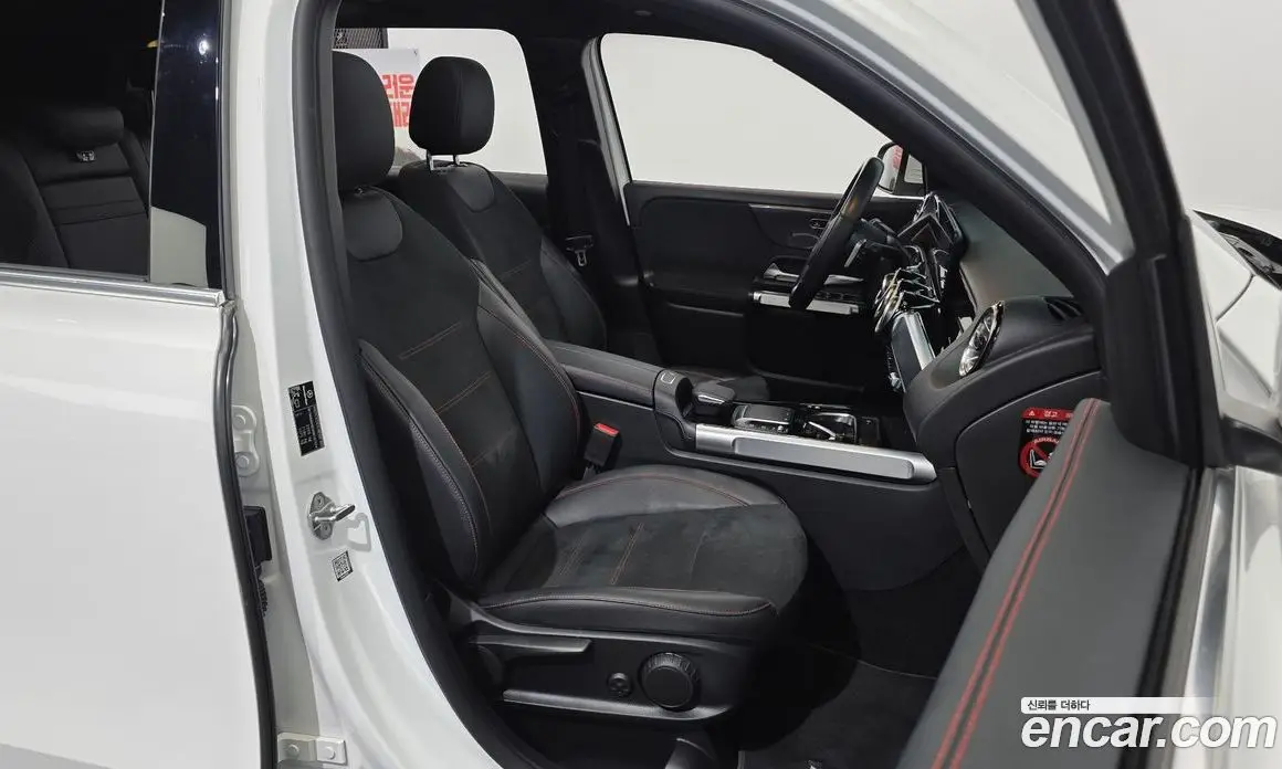 Mercedes-Benz GLB-Class 2022 2.0 автомат (гидро), фото 16