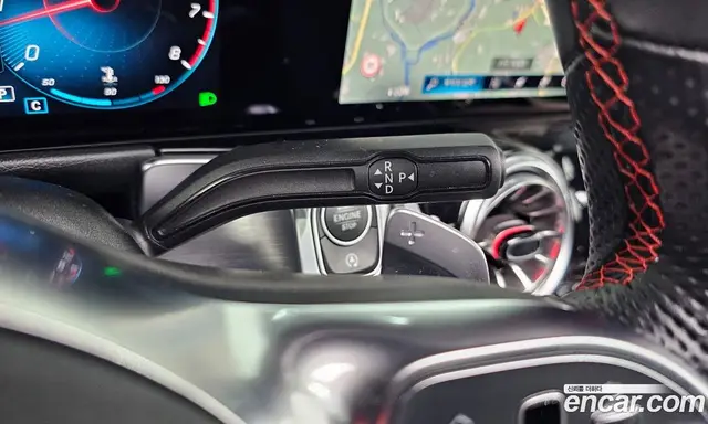 Mercedes-Benz GLB-Class 2023 2.0 автомат (гидро), миниатюра 12