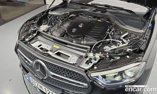 Mercedes-Benz GLC-Class 2023 2.0 автомат (гидро), миниатюра 6 Mercedes-Benz GLC-Class 2023 2.0 автомат (гидро), миниатюра 6