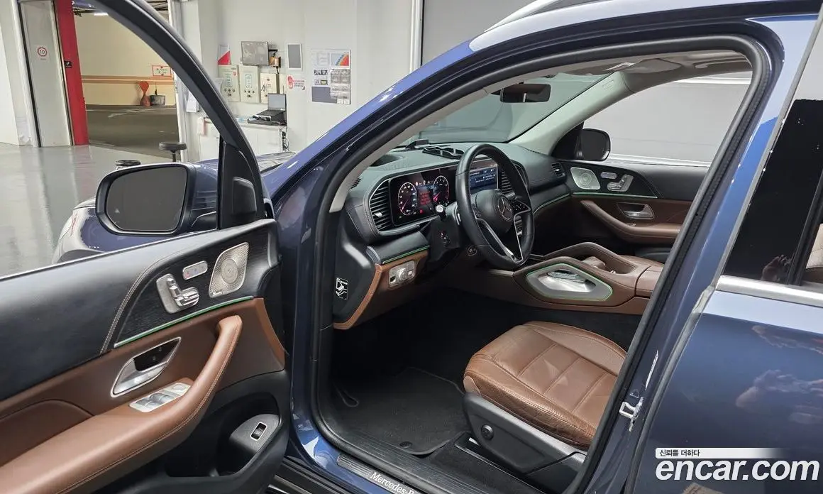 Mercedes-Benz GLE-Class 2024 3.0 автомат (гидро), фото 13