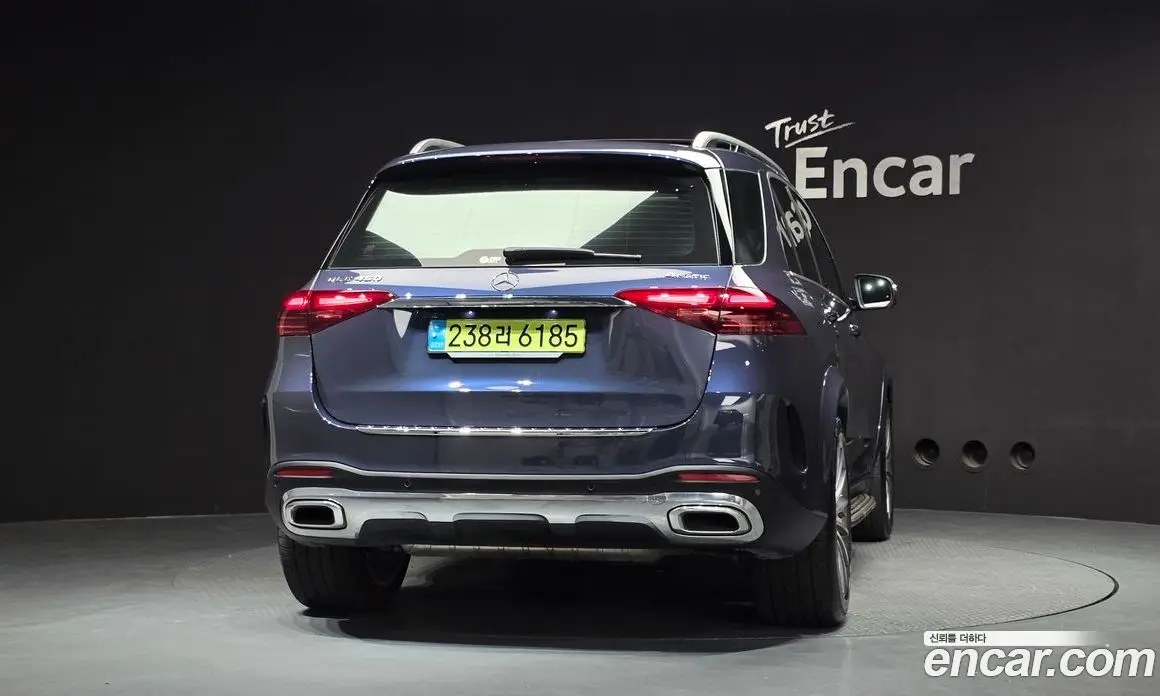 Mercedes-Benz GLE-Class 2024 3.0 автомат (гидро), фото 4