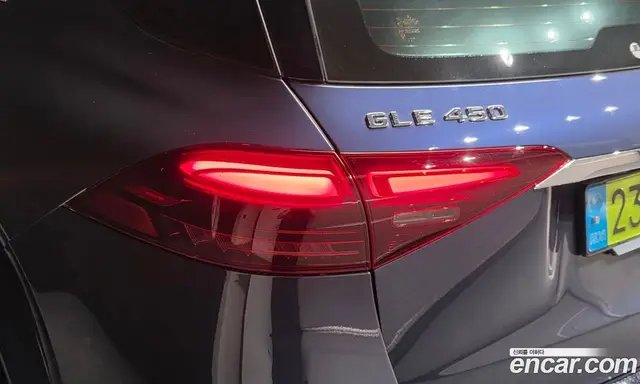 Mercedes-Benz GLE-Class 2024 3.0 автомат (гидро), миниатюра 9