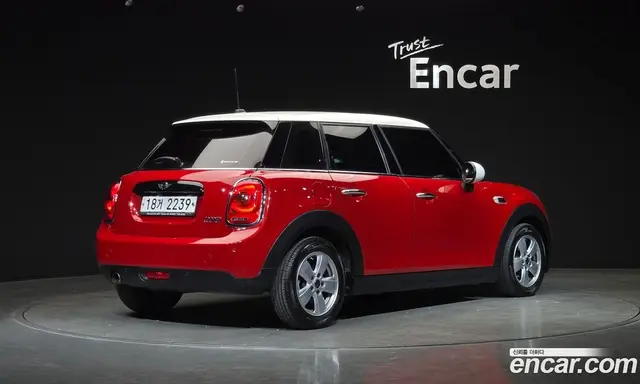 Mini Cooper 2018 1.5 автомат (гидро), миниатюра 2 Mini Cooper 2018 1.5 автомат (гидро), миниатюра 2