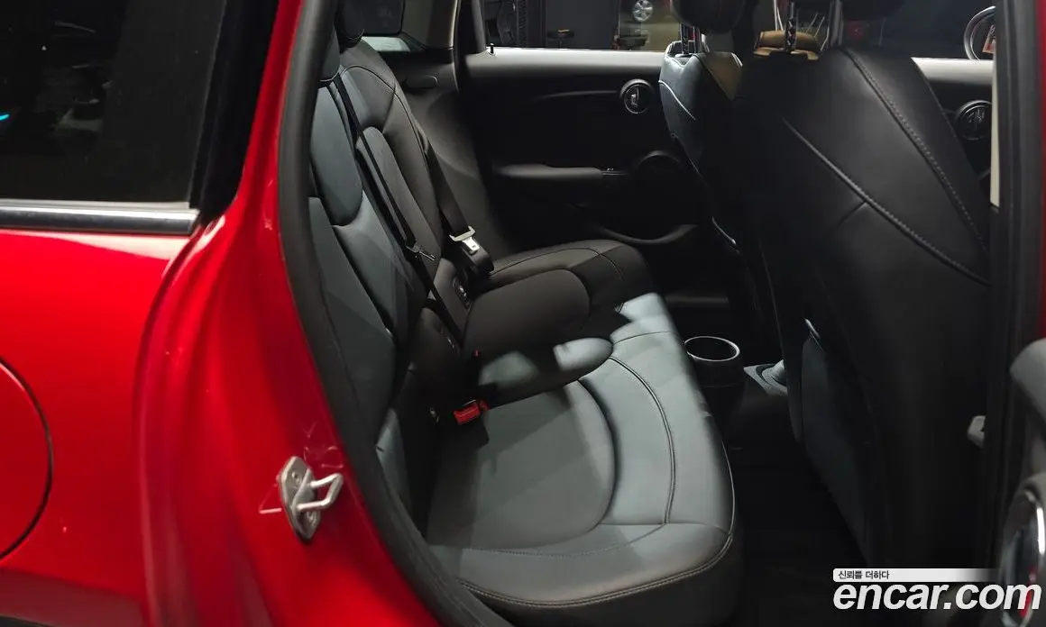 Mini Cooper 2018 1.5 автомат (гидро), фото 18 Mini Cooper 2018 1.5 автомат (гидро), фото 18
