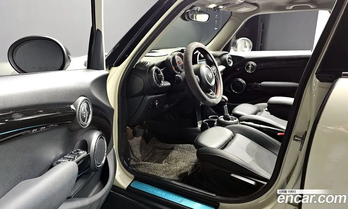 Mini Cooper 2019 2.0 автомат (гидро), фото 13