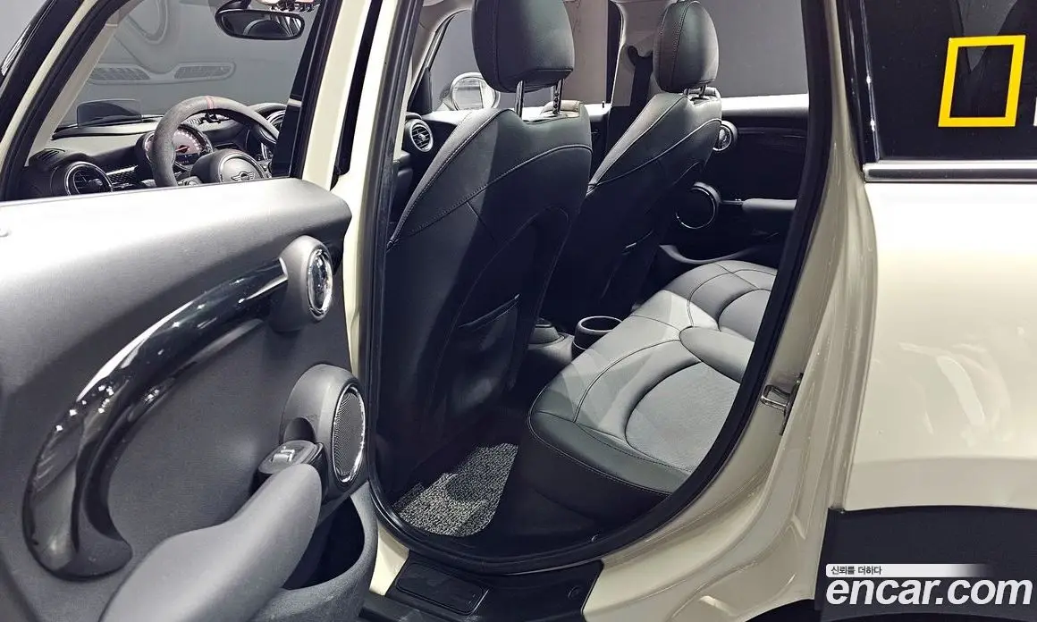 Mini Cooper 2019 2.0 автомат (гидро), фото 16