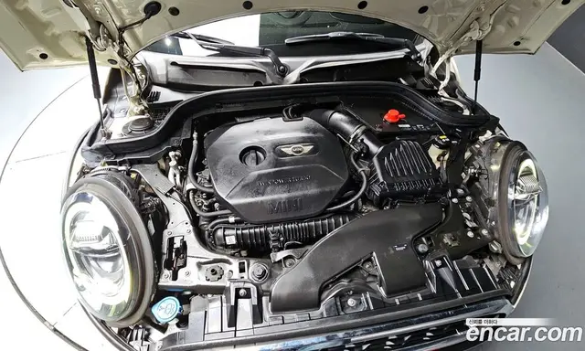 Mini Cooper 2019 2.0 автомат (гидро), миниатюра 6