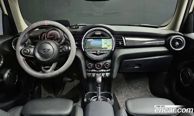 Mini Cooper 2019 2.0 автомат (гидро), миниатюра 10