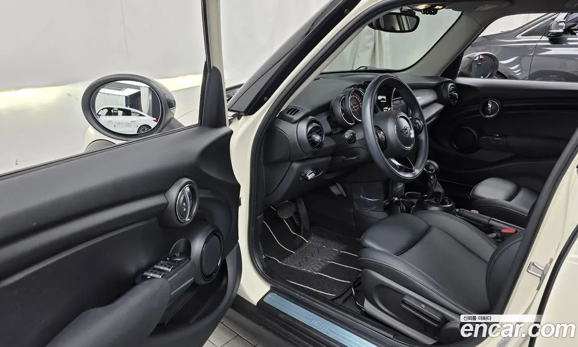 Mini Cooper 2019 1.5 автомат (гидро), фото 13