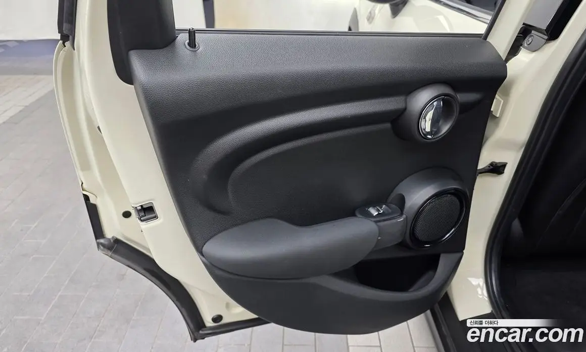 Mini Cooper 2019 1.5 автомат (гидро), фото 15