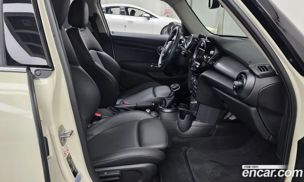 Mini Cooper 2019 1.5 автомат (гидро), фото 16