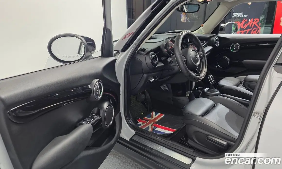 Mini Cooper 2020 1.5 автомат (гидро), фото 13