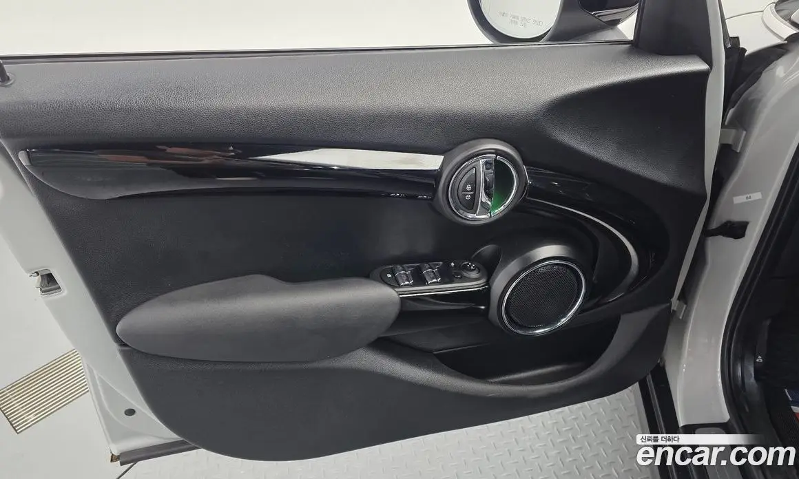 Mini Cooper 2020 1.5 автомат (гидро), фото 14