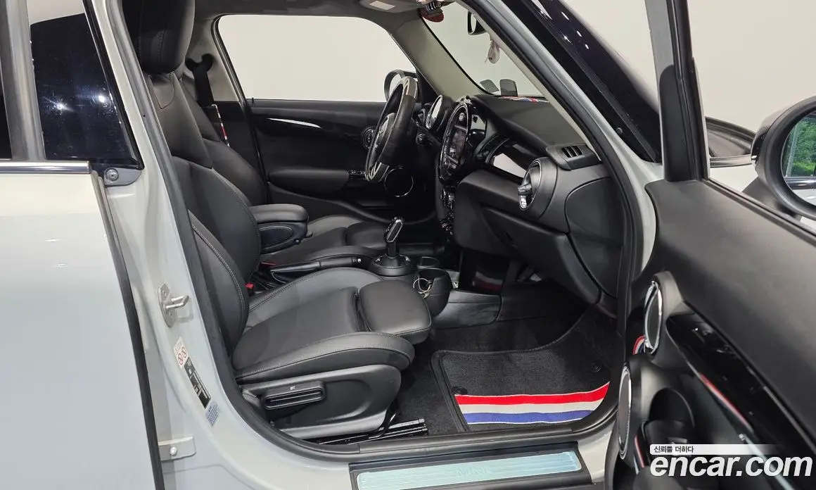 Mini Cooper 2020 1.5 автомат (гидро), фото 17