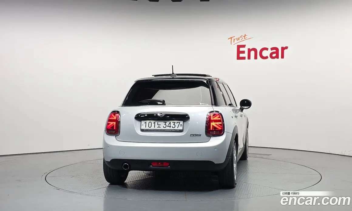 Mini Cooper 2020 1.5 автомат (гидро), фото 4