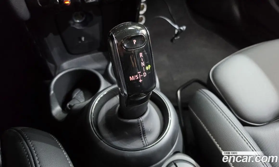 Mini Cooper 2022 1.5 автомат (гидро), фото 12