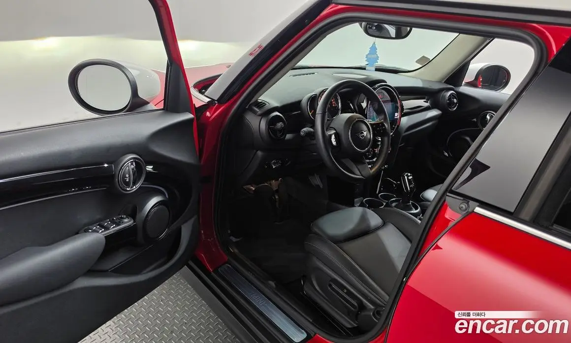 Mini Cooper 2022 1.5 автомат (гидро), фото 13