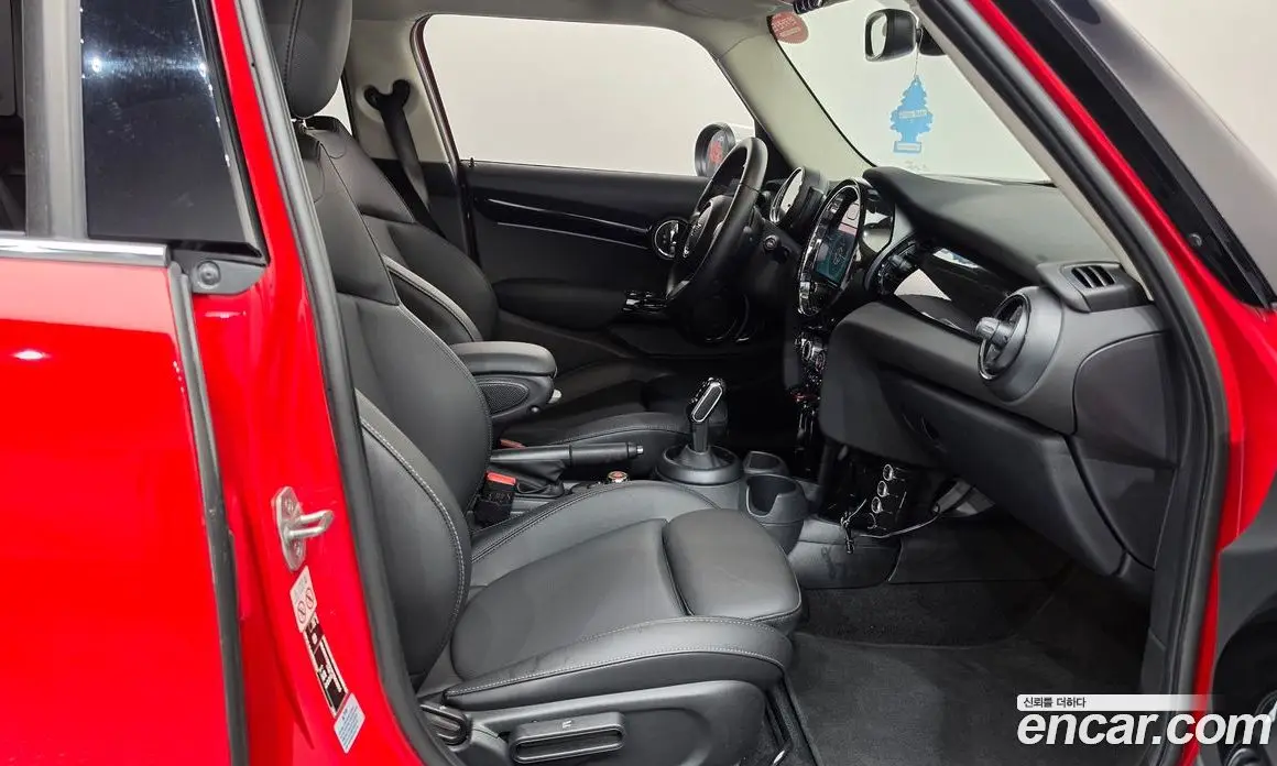 Mini Cooper 2022 1.5 автомат (гидро), фото 16