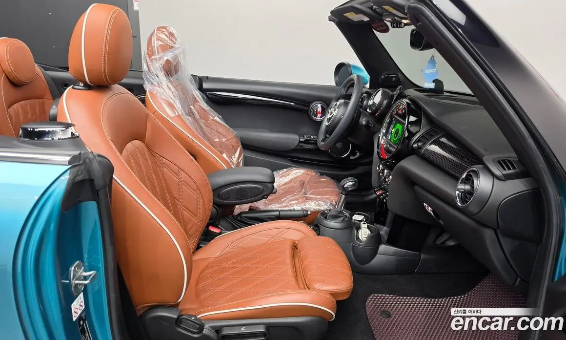 Mini Cooper Convertible 2019 2.0 автомат (гидро), фото 16 Mini Cooper Convertible 2019 2.0 автомат (гидро), фото 16