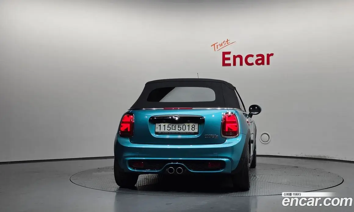 Mini Cooper Convertible 2019 2.0 автомат (гидро), фото 4 Mini Cooper Convertible 2019 2.0 автомат (гидро), фото 4