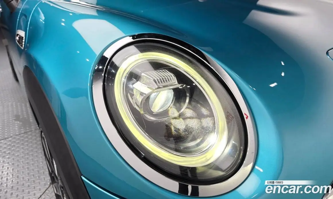 Mini Cooper Convertible 2019 2.0 автомат (гидро), фото 8 Mini Cooper Convertible 2019 2.0 автомат (гидро), фото 8