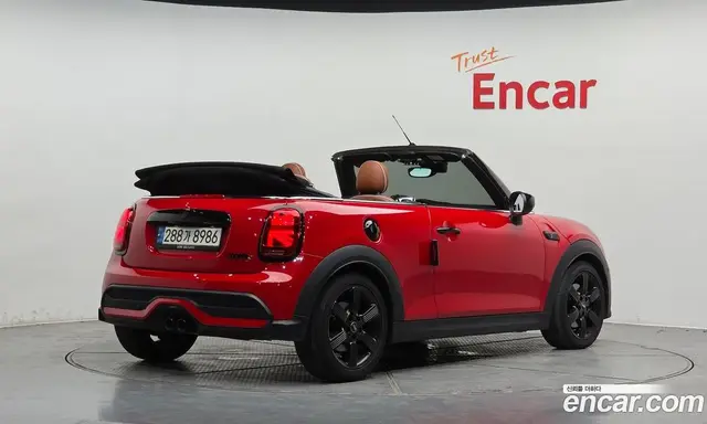 Mini Cooper Convertible 2021 2.0 автомат (гидро), миниатюра 2 Mini Cooper Convertible 2021 2.0 автомат (гидро), миниатюра 2
