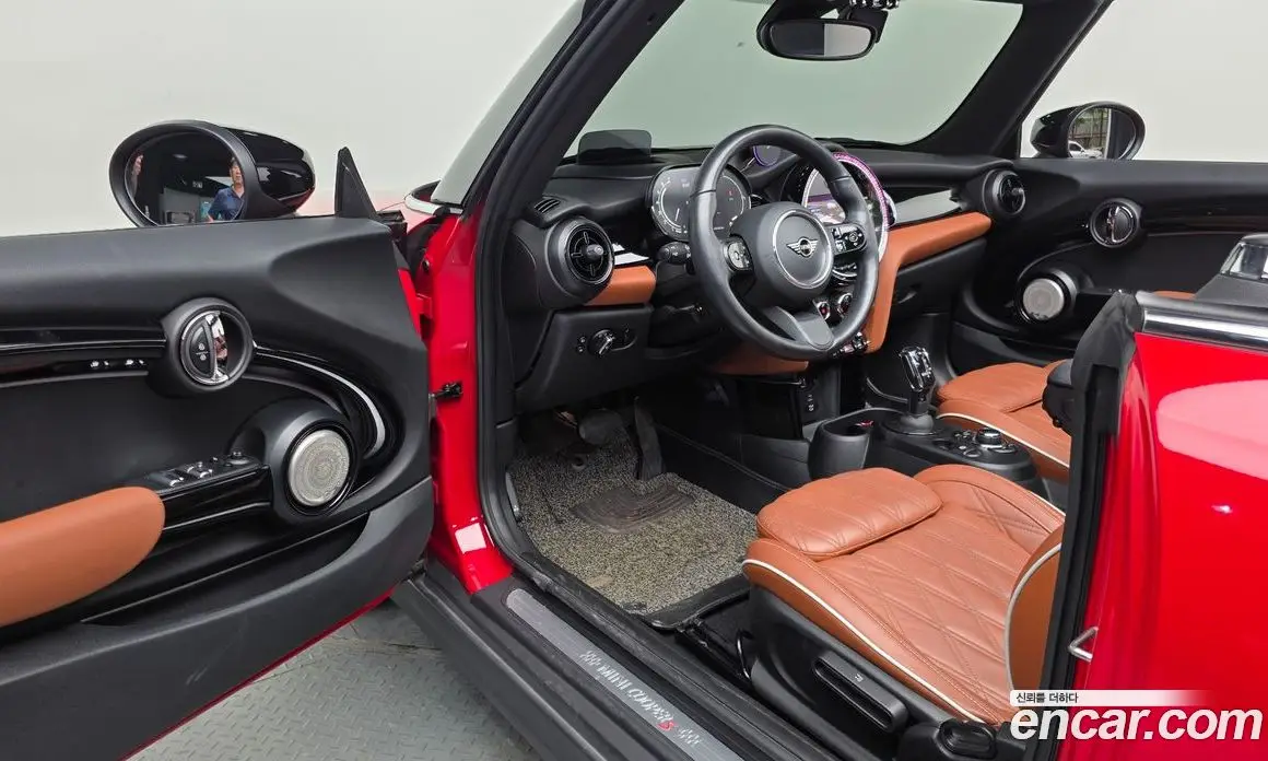 Mini Cooper Convertible 2021 2.0 автомат (гидро), фото 13 Mini Cooper Convertible 2021 2.0 автомат (гидро), фото 13