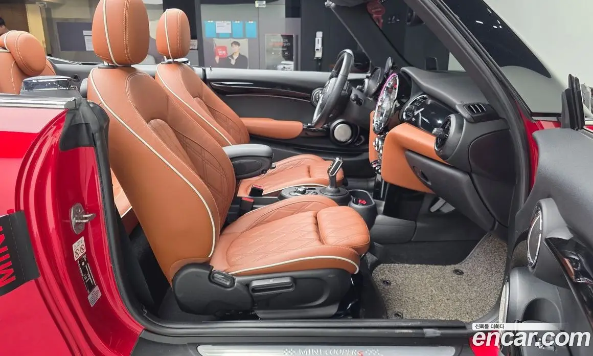 Mini Cooper Convertible 2021 2.0 автомат (гидро), фото 17 Mini Cooper Convertible 2021 2.0 автомат (гидро), фото 17