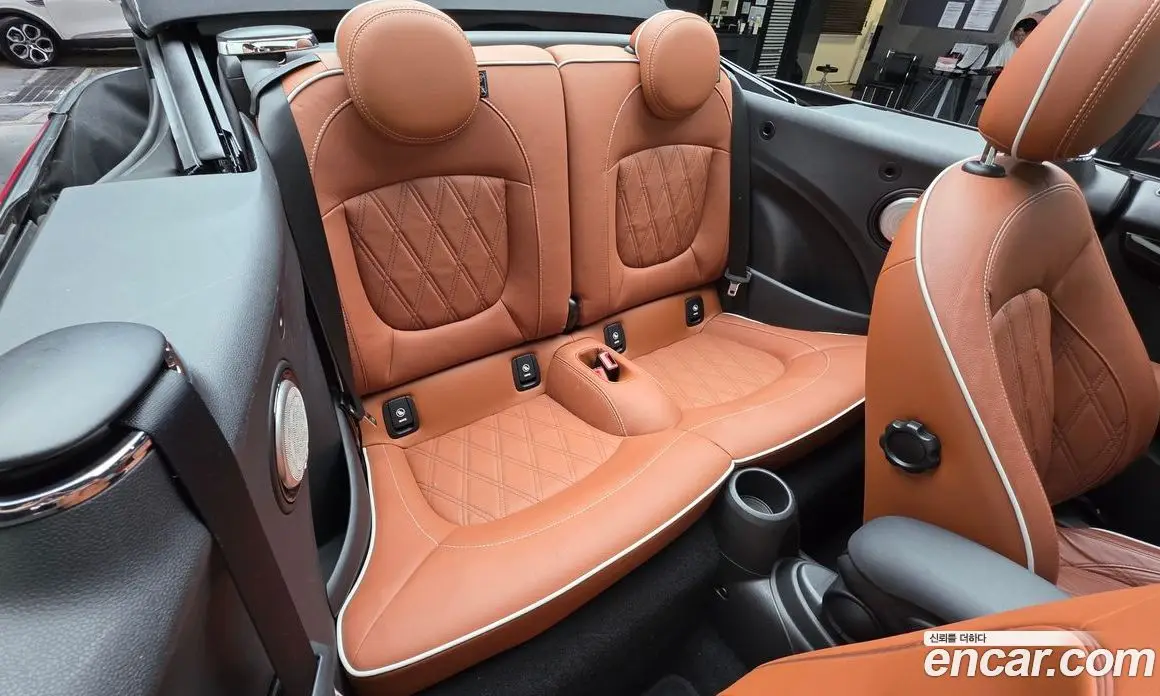 Mini Cooper Convertible 2021 2.0 автомат (гидро), фото 18 Mini Cooper Convertible 2021 2.0 автомат (гидро), фото 18