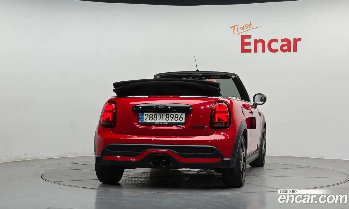 Mini Cooper Convertible 2021 2.0 автомат (гидро), фото 4 Mini Cooper Convertible 2021 2.0 автомат (гидро), фото 4
