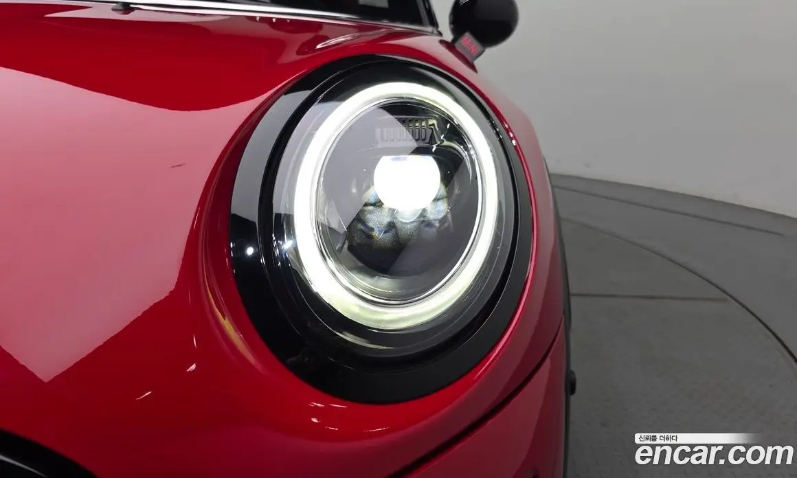 Mini Cooper Convertible 2021 2.0 автомат (гидро), фото 8 Mini Cooper Convertible 2021 2.0 автомат (гидро), фото 8