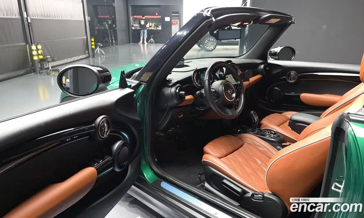 Mini Cooper Convertible 2022 2.0 автомат (гидро), фото 13 Mini Cooper Convertible 2022 2.0 автомат (гидро), фото 13