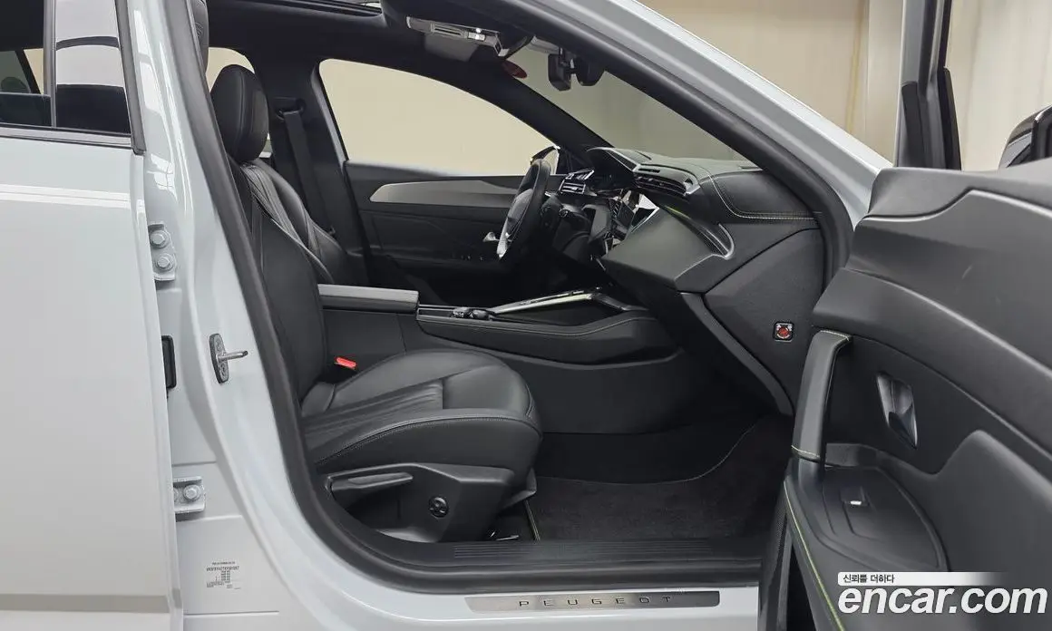 Peugeot 308 2023 1.5 автомат (гидро), фото 16 Peugeot 308 2023 1.5 автомат (гидро), фото 16