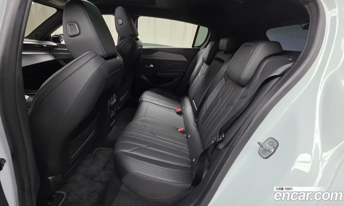 Peugeot 308 2023 1.5 автомат (гидро), фото 18 Peugeot 308 2023 1.5 автомат (гидро), фото 18
