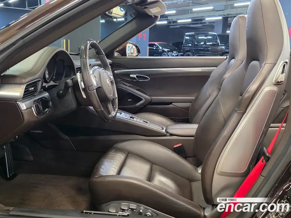 Porsche 911 2012 3.8 автомат (гидро), фото 8 Porsche 911 2012 3.8 автомат (гидро), фото 8
