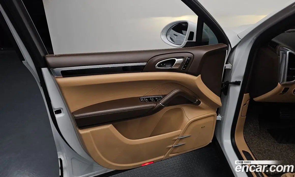 Porsche Cayenne 2015 4.1 автомат (гидро), фото 13 Porsche Cayenne 2015 4.1 автомат (гидро), фото 13