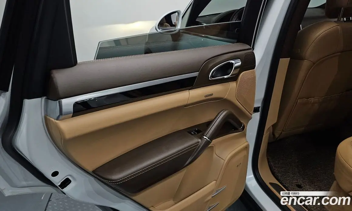 Porsche Cayenne 2015 4.1 автомат (гидро), фото 14 Porsche Cayenne 2015 4.1 автомат (гидро), фото 14