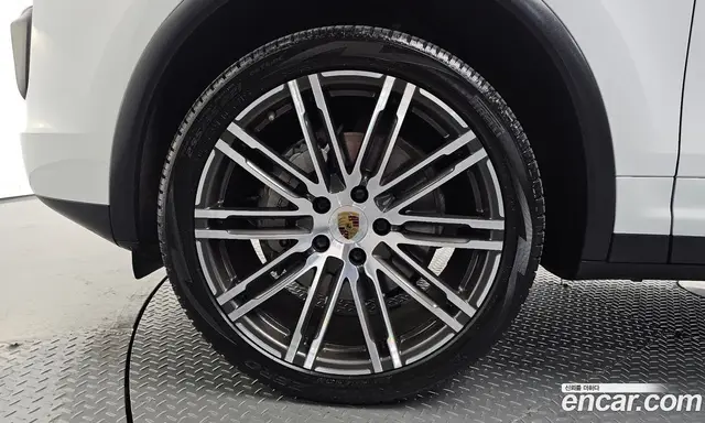 Porsche Cayenne 2015 4.1 автомат (гидро), миниатюра 4 Porsche Cayenne 2015 4.1 автомат (гидро), миниатюра 4