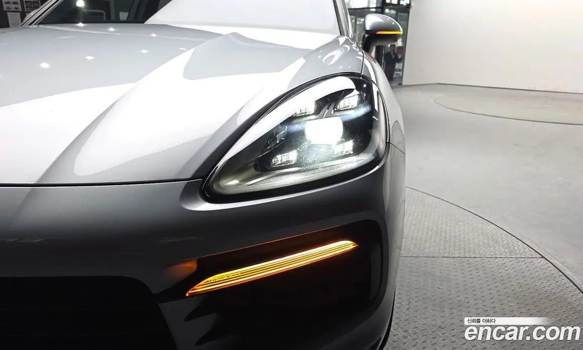 Porsche Cayenne 2021 3.0 автомат (гидро), фото 8