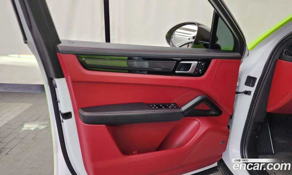 Porsche Cayenne 2022 4.0 автомат (гидро), фото 14 Porsche Cayenne 2022 4.0 автомат (гидро), фото 14