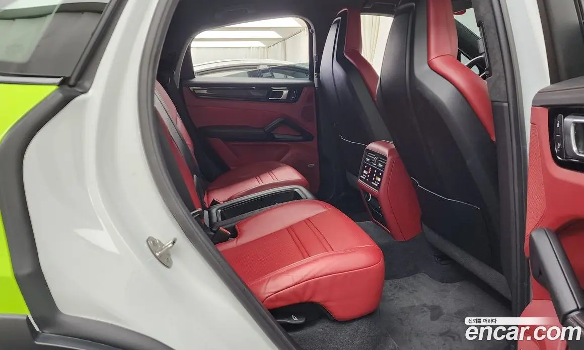 Porsche Cayenne 2022 4.0 автомат (гидро), фото 18 Porsche Cayenne 2022 4.0 автомат (гидро), фото 18