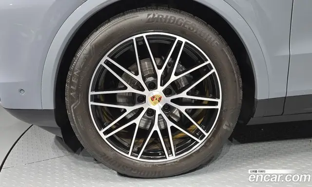 Porsche Cayenne 2024 3.0 автомат (гидро), миниатюра 5