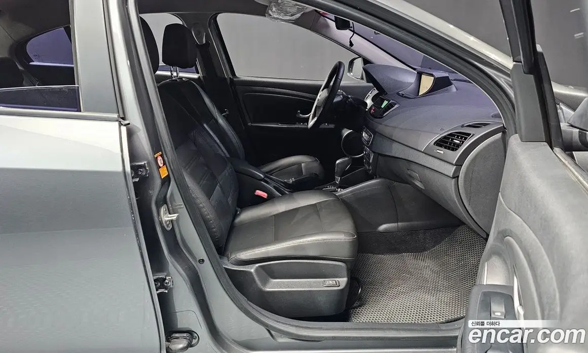 Renault (Samsung) SM3 2017 1.6 автомат (гидро), фото 16 Renault (Samsung) SM3 2017 1.6 автомат (гидро), фото 16