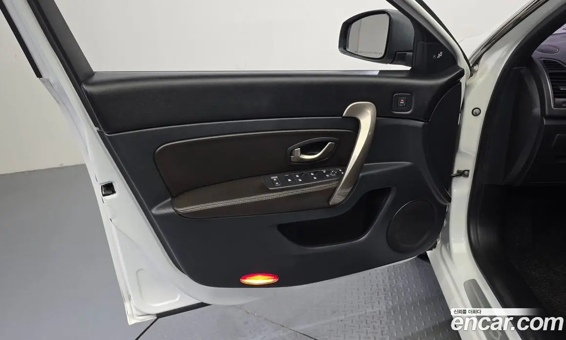 Renault (Samsung) SM5 2014 2.0 автомат (гидро), фото 14 Renault (Samsung) SM5 2014 2.0 автомат (гидро), фото 14