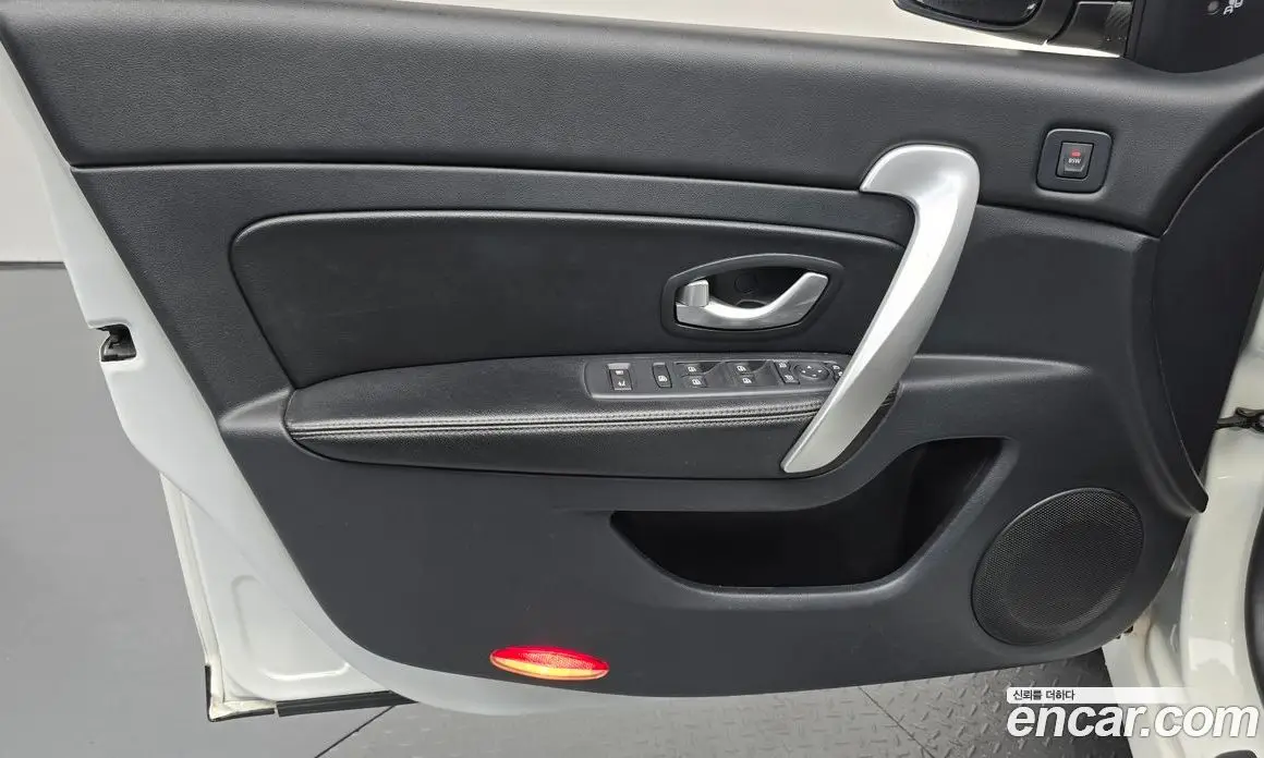 Renault (Samsung) SM5 2014 1.6 автомат (гидро), фото 14 Renault (Samsung) SM5 2014 1.6 автомат (гидро), фото 14
