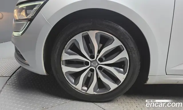 Renault (Samsung) SM6 2016 1.5 автомат (гидро), миниатюра 5 Renault (Samsung) SM6 2016 1.5 автомат (гидро), миниатюра 5
