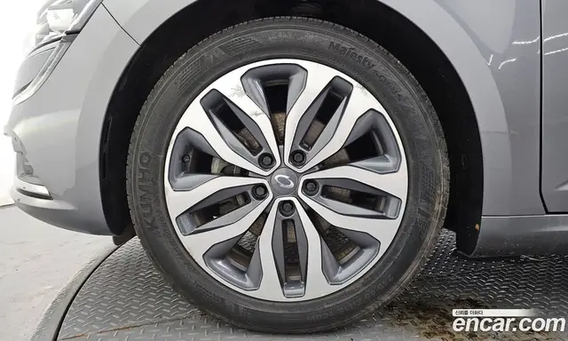 Renault (Samsung) SM6 2017 1.5 автомат (гидро), миниатюра 5 Renault (Samsung) SM6 2017 1.5 автомат (гидро), миниатюра 5