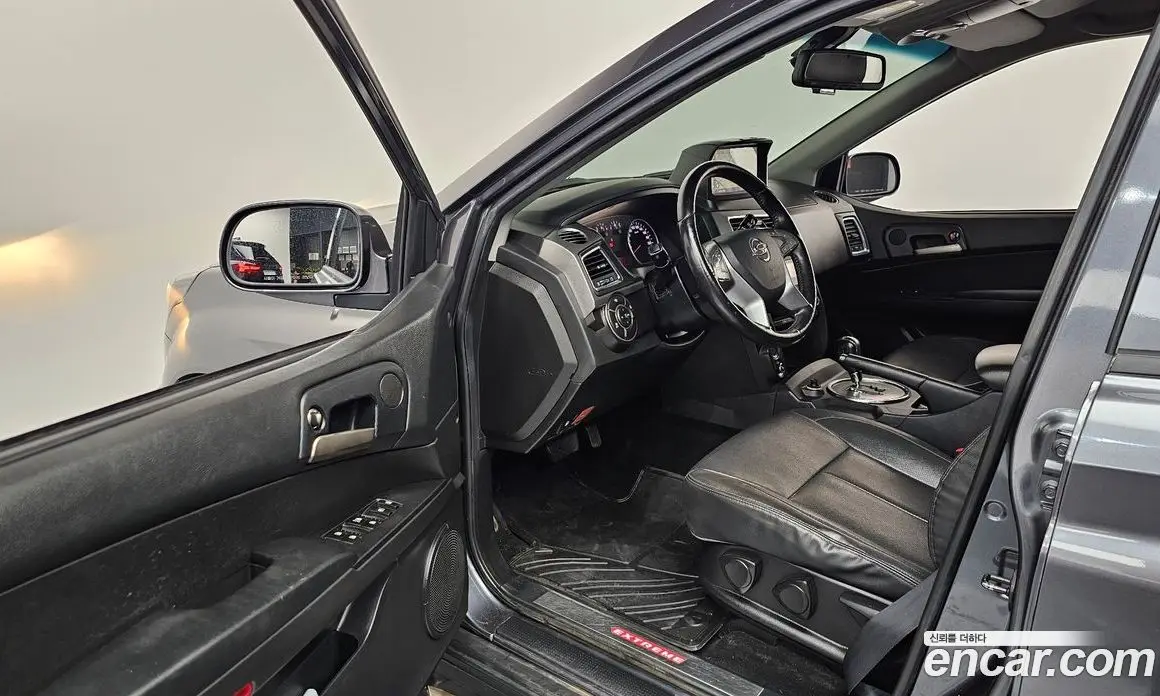 SsangYong Korando 2016 2.0 автомат (гидро), фото 13